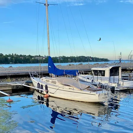 Yacht Centrum W Yachcie Zaglowym Botel *