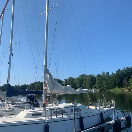 Botel Yacht Centrum W Yachcie Zaglowym