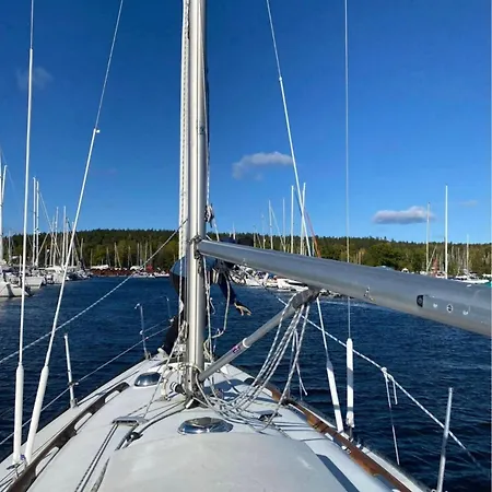 Botel Yacht Centrum W Yachcie Zaglowym Gdańsk