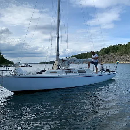 Yacht Centrum W Yachcie Zaglowym *